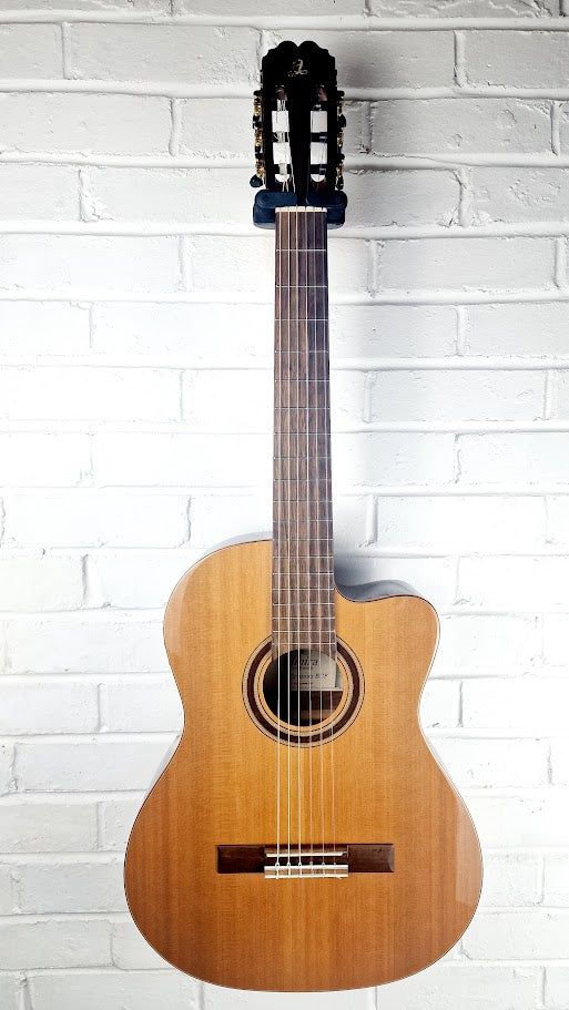 ADMIRA VIRTUOSO ECF ELECTRO CLASSICAL GUITAR