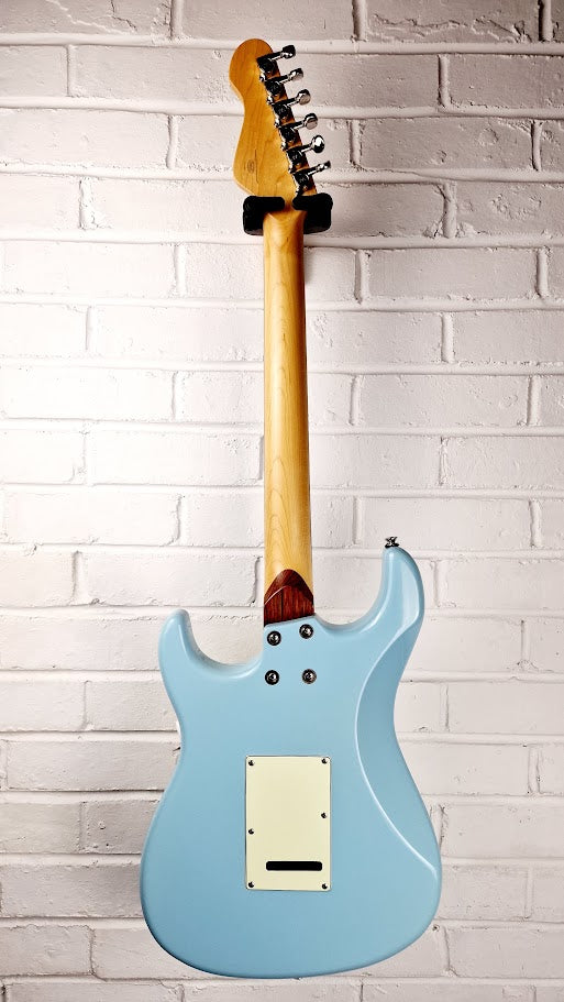 VINTAGE ADVANCE AV6 LAGUNA BLUE STRATOCASTER ELECTRIC GUITAR