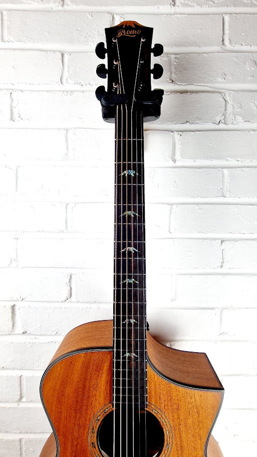 BROMO BAT4MCE TAHOMA ELECTRO ACOUSTIC GUITAR