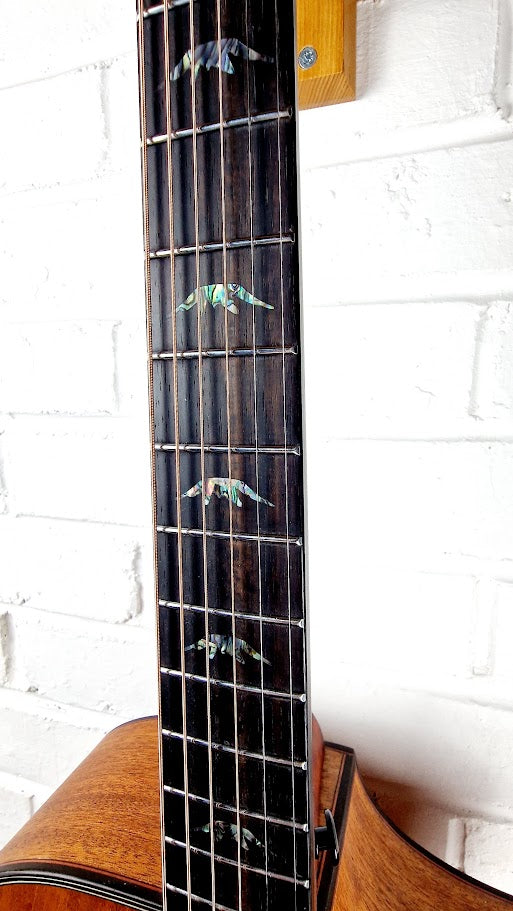 BROMO BAT4MCE TAHOMA ELECTRO ACOUSTIC GUITAR