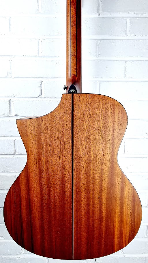 BROMO BAT4MCE TAHOMA ELECTRO ACOUSTIC GUITAR