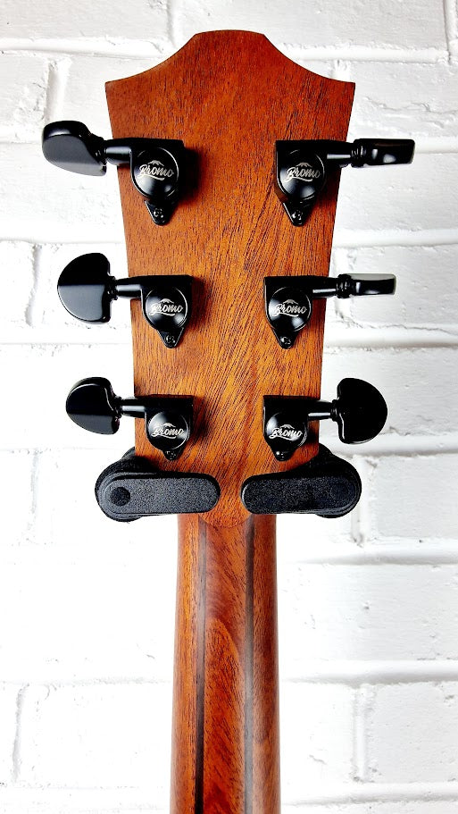 BROMO BAT4MCE TAHOMA ELECTRO ACOUSTIC GUITAR