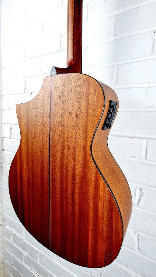 BROMO BAT4MCE TAHOMA ELECTRO ACOUSTIC GUITAR