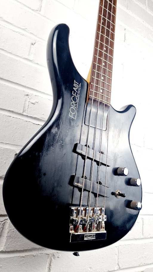 WASHBURN FORCE ABT 80s 4 STRING BLACK BASS GUITAR