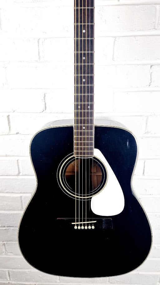 YAMAHA FG340 BLACK WITH WHITE PICKGUARD ACOUSTIC GUITAR