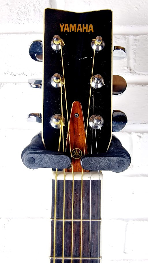 YAMAHA FG340 BLACK WITH WHITE PICKGUARD ACOUSTIC GUITAR
