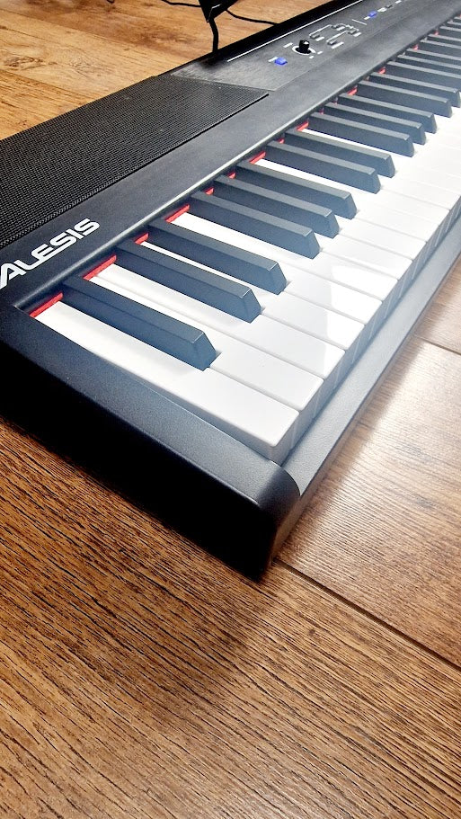 ALESIS RECITAL 88 KEY DIGITAL PIANO KEYBOARD + POWER SUPPLY