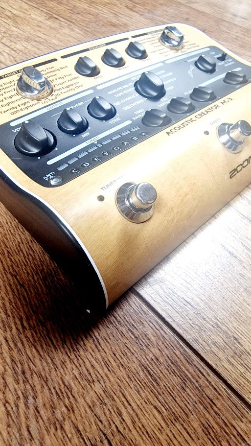 ZOOM ACOUSTIC CREATOR AC3 AC-3 GUITAR EFFECTS PROCESSOR PEDAL