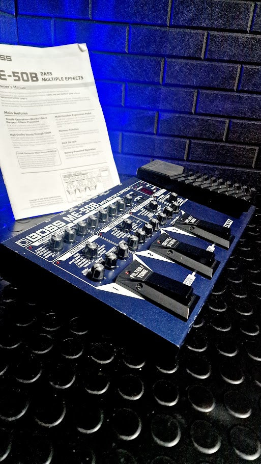 BOSS ME50B MULTI EFFECTS BASS PEDAL