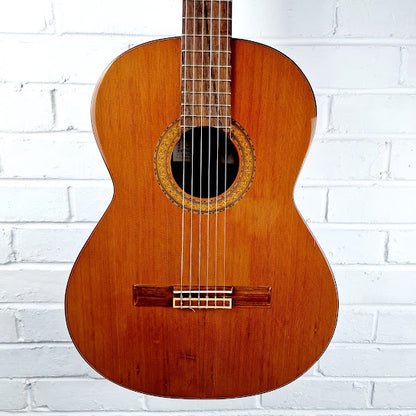 VINTAGE CUENCA 40P CLASSICAL GUITAR