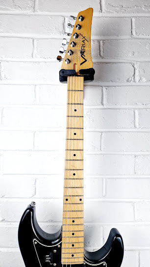 LINE 6 JAMES TYLER VARIAX JTV69S ELECTRIC GUITAR  + CASE + ACCESSORIES