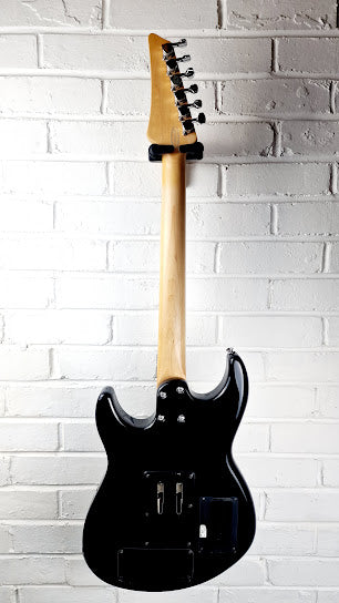 LINE 6 JAMES TYLER VARIAX JTV69S ELECTRIC GUITAR  + CASE + ACCESSORIES