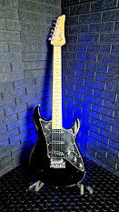 LINE 6 JAMES TYLER VARIAX JTV69S ELECTRIC GUITAR  + CASE + ACCESSORIES