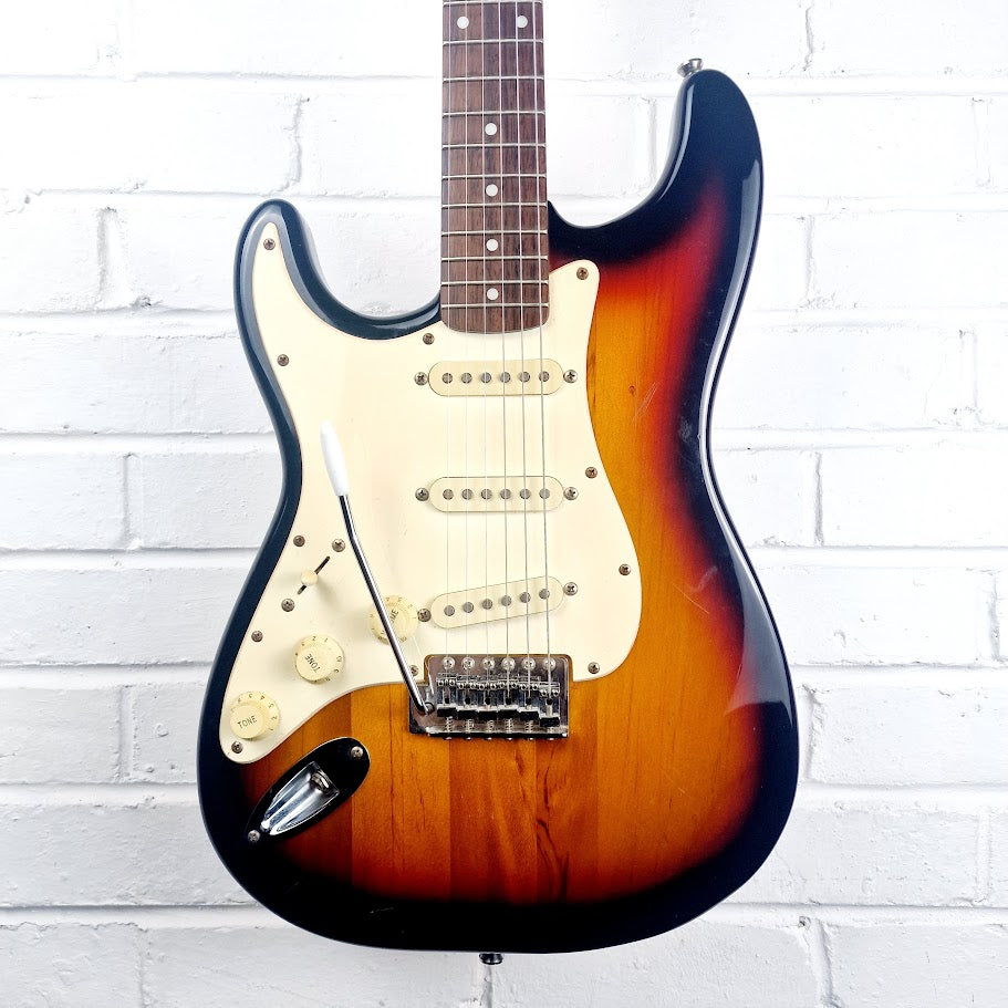 SQUIER STRATOCASTER 2004 INDONESIA SUNBURST LEFT HANDED ELECTRIC GUITAR