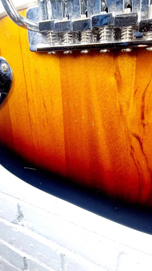 SQUIER STRATOCASTER 2004 INDONESIA SUNBURST LEFT HANDED ELECTRIC GUITAR