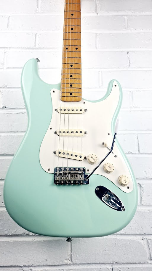 FENDER CLASSIC SERIES 50'S STRATOCASTER SEA FOAM GREEN 2013