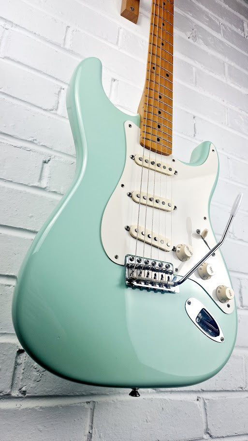 FENDER CLASSIC SERIES 50'S STRATOCASTER SEA FOAM GREEN 2013