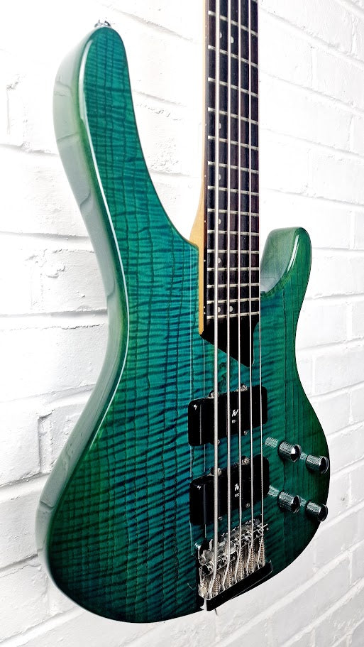WASHBURN XB500 BANTAM 5 STRING ACTIVE BASS TRANSPARENT GREEN