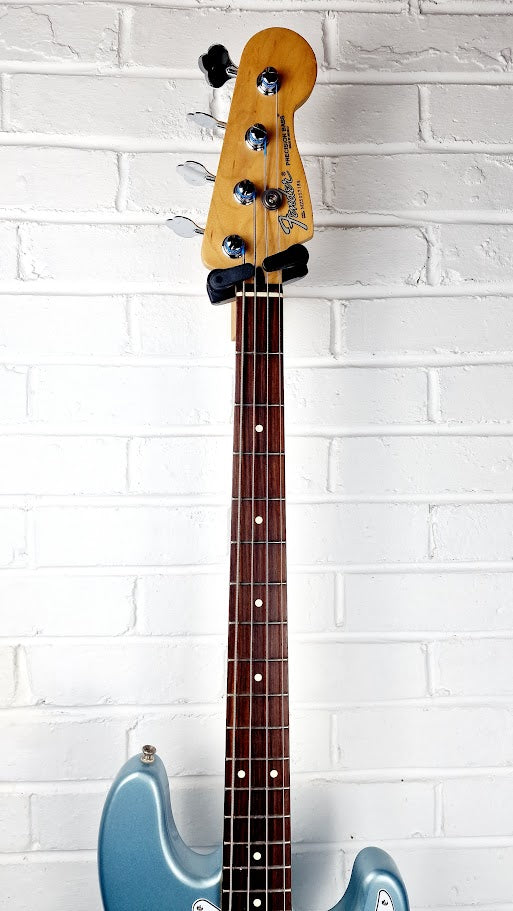 FENDER STANDARD PRECISION P BASS 2005 BLUE AGAVE