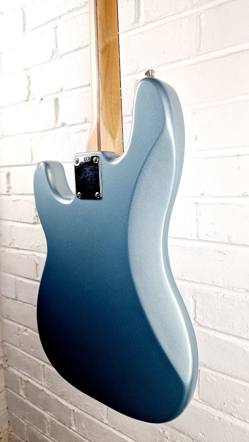 FENDER STANDARD PRECISION P BASS 2005 BLUE AGAVE