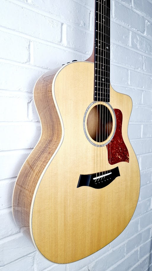 TAYLOR 214CE-K DLX ELECTRO ACOUSTIC GUITAR + TAYLOR HARD CASE