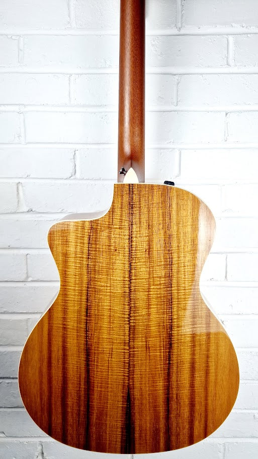 TAYLOR 214CE-K DLX ELECTRO ACOUSTIC GUITAR + TAYLOR HARD CASE