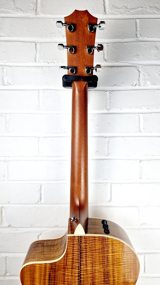 TAYLOR 214CE-K DLX ELECTRO ACOUSTIC GUITAR + TAYLOR HARD CASE