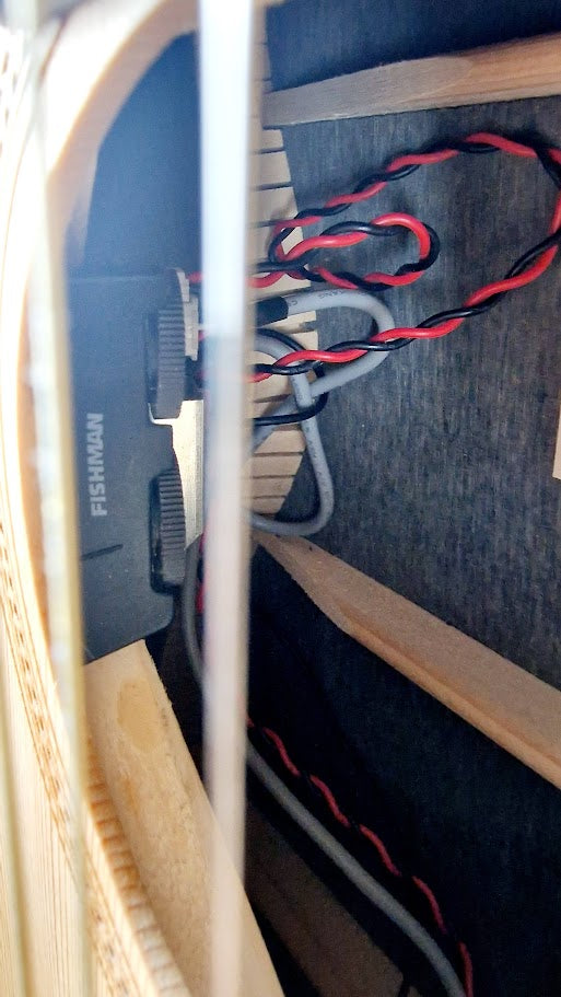 MARTIN LX1RE LITTLE MARTIN ELECTRO ACOUSTIC GUITAR