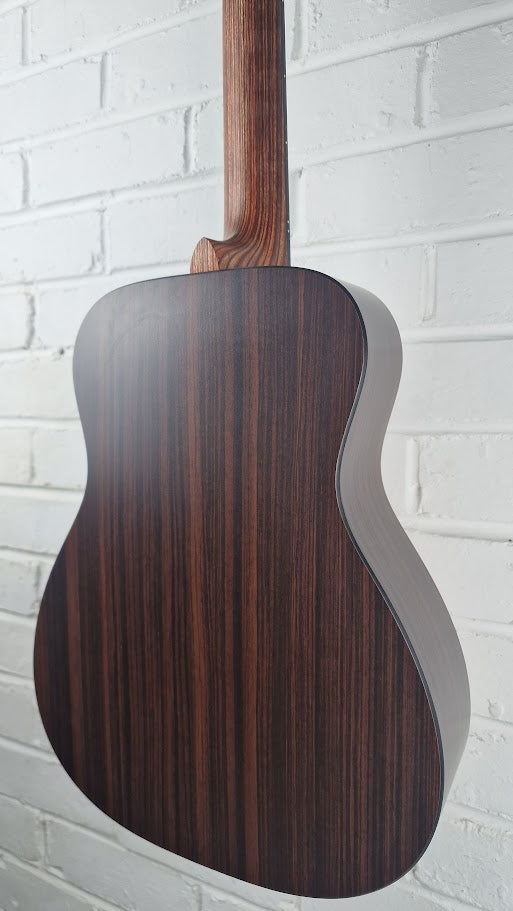 MARTIN LX1RE LITTLE MARTIN ELECTRO ACOUSTIC GUITAR