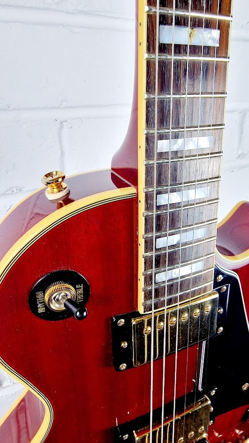EPIPHONE LES PAUL CUSTOM PRO OUTFIT 100TH ANNIVERSARY CHERRY + CASE