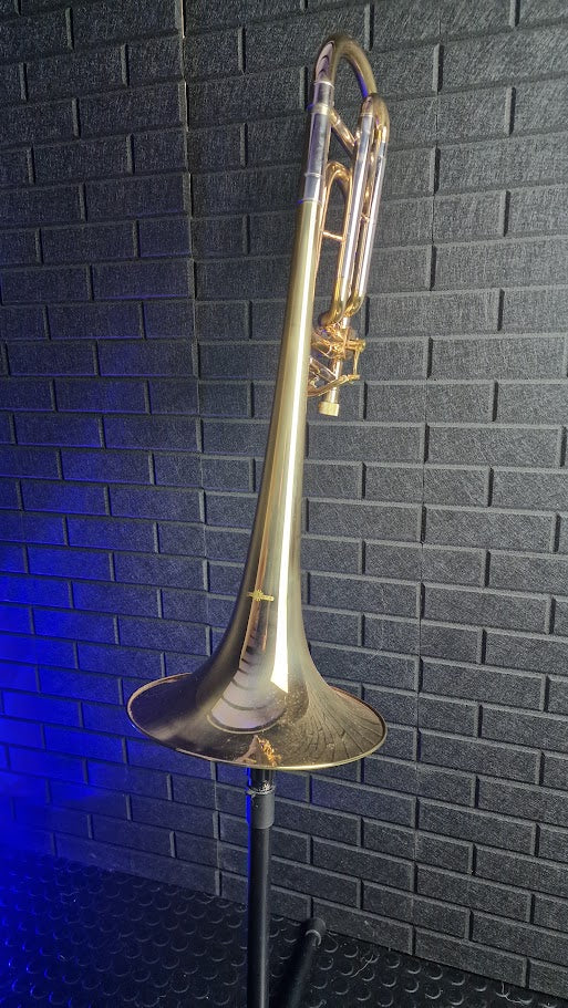GEAR4MUSIC STUDENT TENOR TROMBONE + STAND