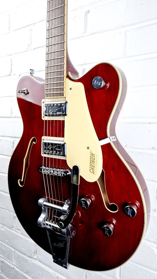 GRETSCH G5622T ELECTROMATIC CENTRE BLOCK WALNUT ELECTRIC GUITAR AND HARD CASE