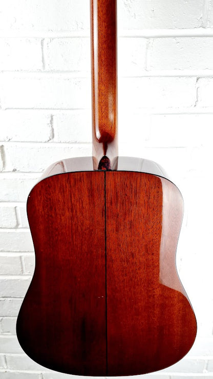 SIGMA SDM-18 DREADNOUGHT NATURAL SOLID SPRUCE TOP ACOUSTIC GUITAR