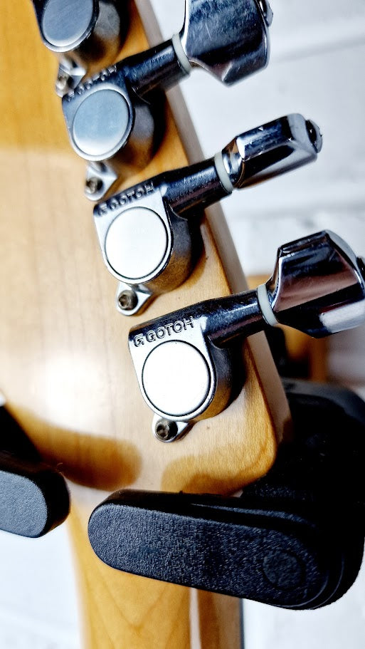 STRATOCASTER PARTSCASTER KOREAN NECK RED ELECTRIC GUITAR #004