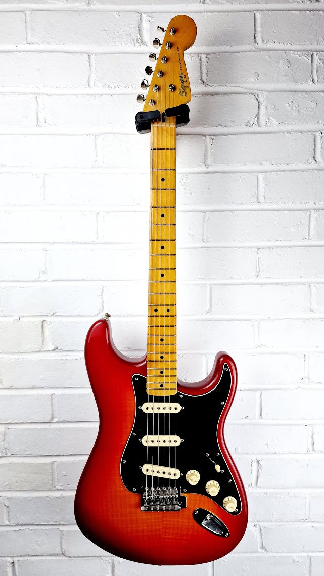 STRATOCASTER PARTSCASTER RED BURST ELECTRIC GUITAR #005