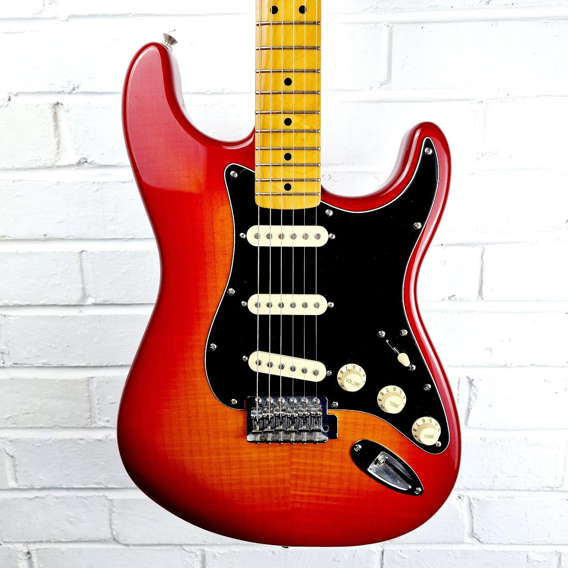 STRATOCASTER PARTSCASTER RED BURST ELECTRIC GUITAR #005