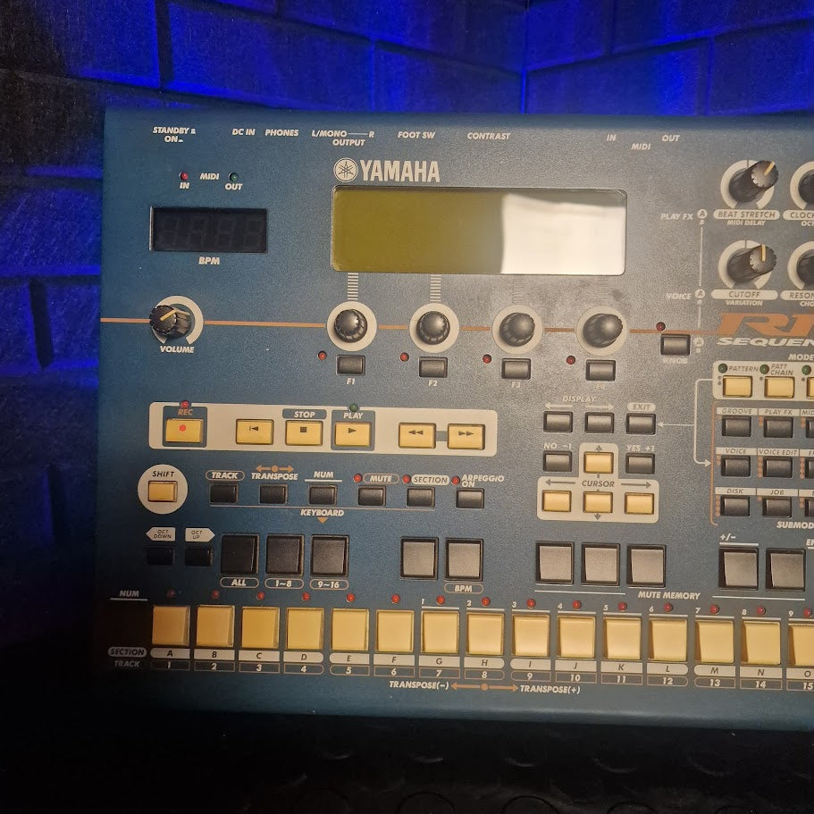 YAMAHA RM1X SEQUENCE REMIXER (FAULTY - SPARES / REPAIR)