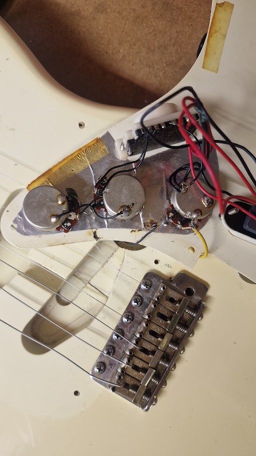 SQUIER STRATOCASTER 1987 KOREAN OLYMPIC WHITE GUITAR **SPARES/REPAIRS**