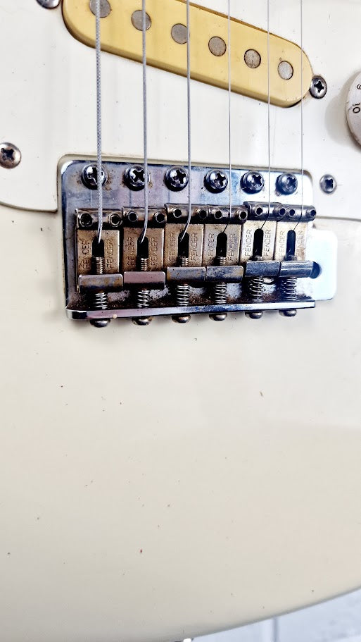 SQUIER STRATOCASTER 1987 KOREAN OLYMPIC WHITE GUITAR **SPARES/REPAIRS**