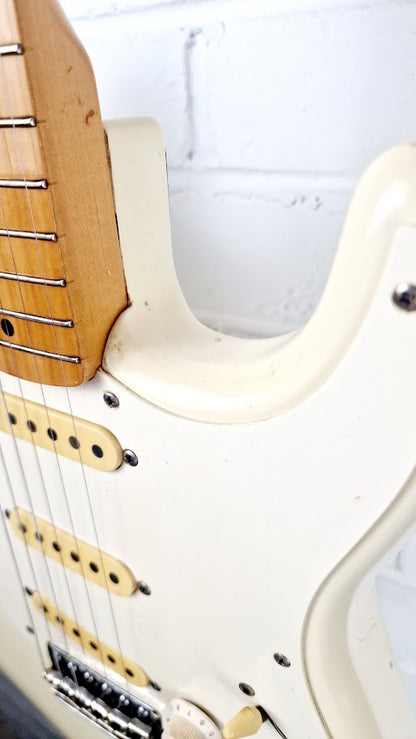 SQUIER STRATOCASTER 1987 KOREAN OLYMPIC WHITE GUITAR **SPARES/REPAIRS**