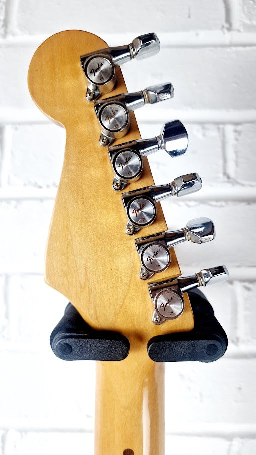 SQUIER STRATOCASTER 1987 KOREAN OLYMPIC WHITE GUITAR **SPARES/REPAIRS**