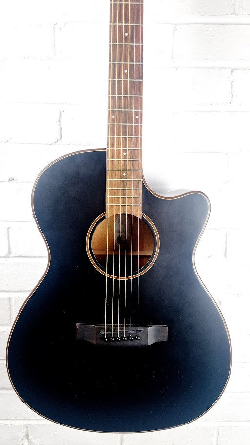 HUDSON HF120 ACE BLK ELECTRO ACOUSTIC GUITAR + HARD CASE