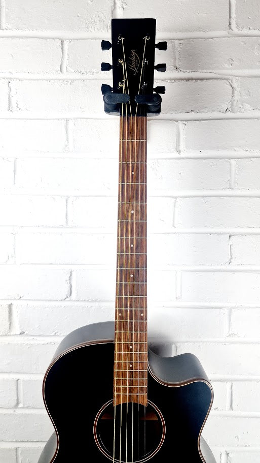HUDSON HF120 ACE BLK ELECTRO ACOUSTIC GUITAR + HARD CASE