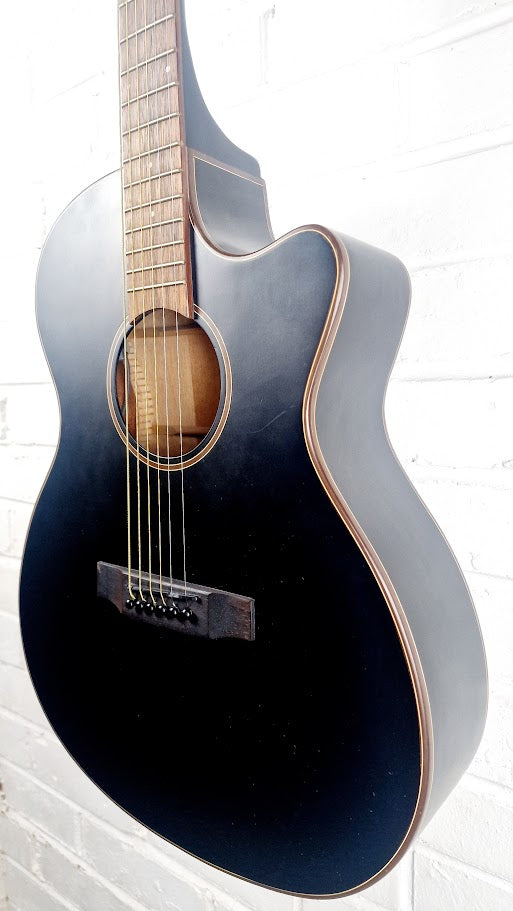 HUDSON HF120 ACE BLK ELECTRO ACOUSTIC GUITAR + HARD CASE