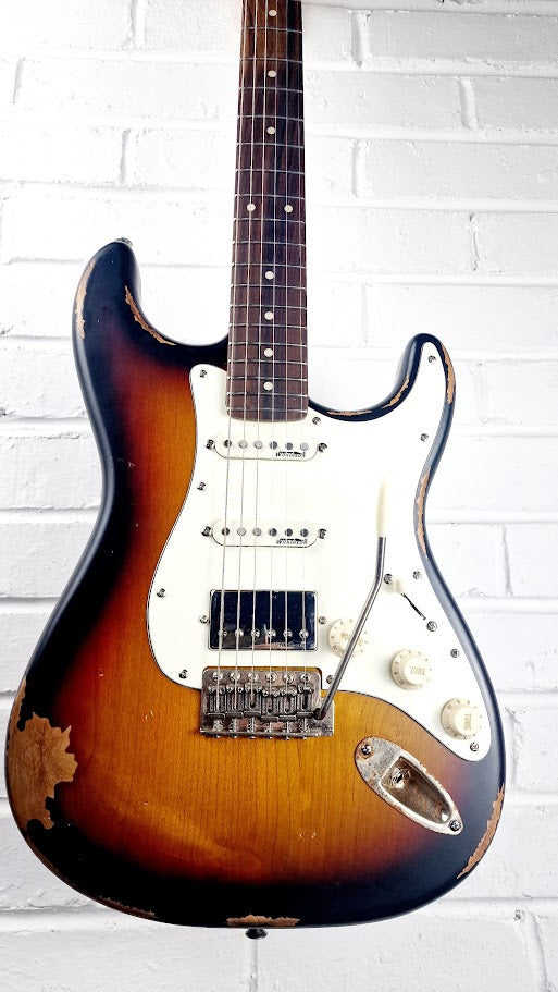 VINTAGE V6 PAUL ROSE ROAD WORN SUNBURST STRATOCASTER ELECTRIC GUITAR