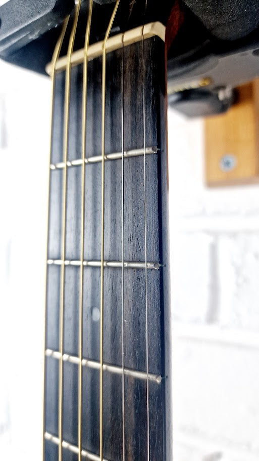 TAYLOR GS MINI E MAHOGANY ELECTRO ACOUSTIC GUITAR + TAYLOR GIG BAG