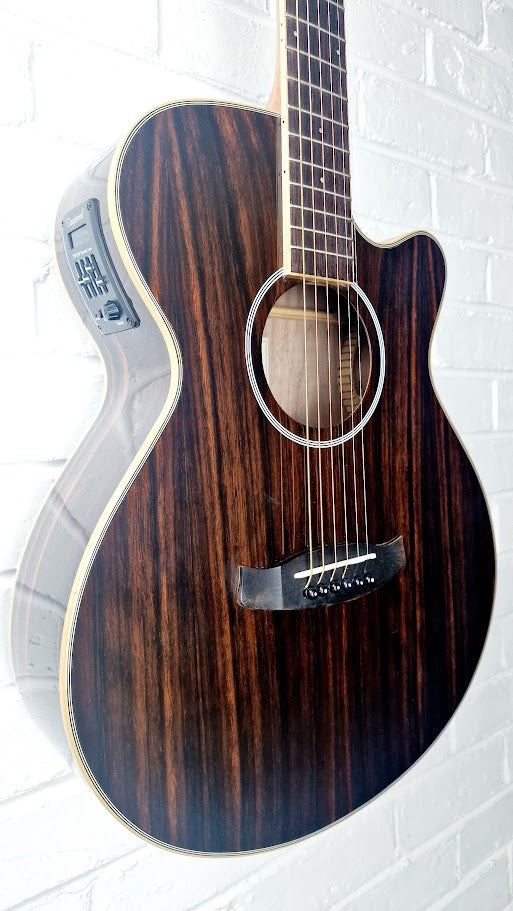 TANGLEWOOD DBT DLX SFCE EB ELECTRO ACOUSTIC GUITAR + CASE