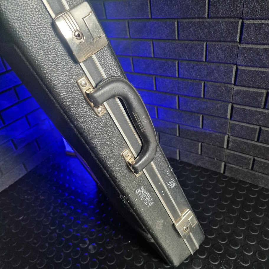 STRATOCASTER / TELECASTER TRIANGULAR HARD CASE