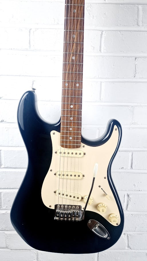 SQUIER STRAT BLACK 1996 50TH ANNIVERSARY ELECTRIC GUITAR