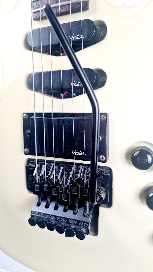 VESTER SUPER STRAT ANTIQUE WHITE 1980s ELECTRIC GUITAR